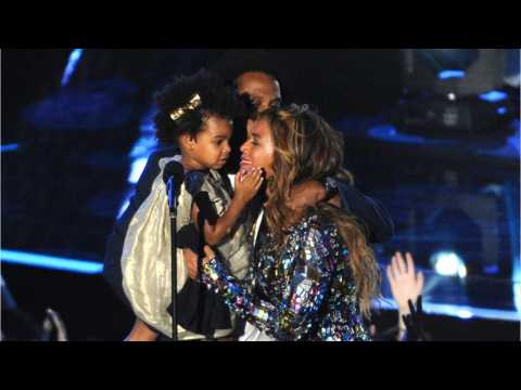 VIDEO : Beyonce And Jay-Z's Fashion Moments For the Books