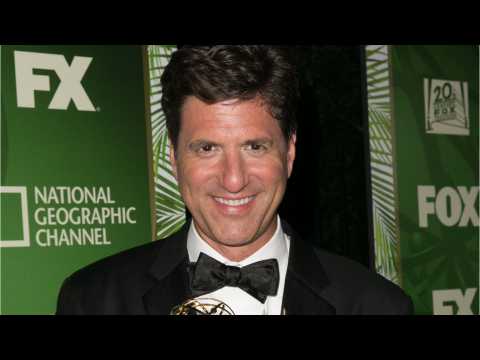 VIDEO : Modern Family Co-creator Announces He's Leaving FOX