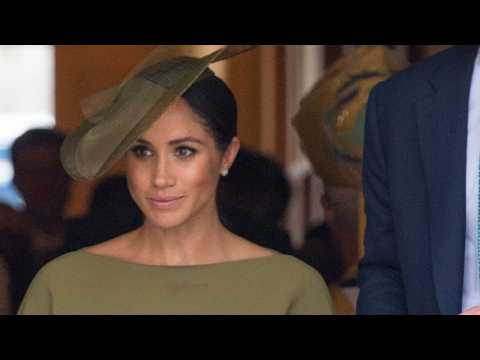 VIDEO : Meghan Markle Looks Stylish At Prince Louis' Christening