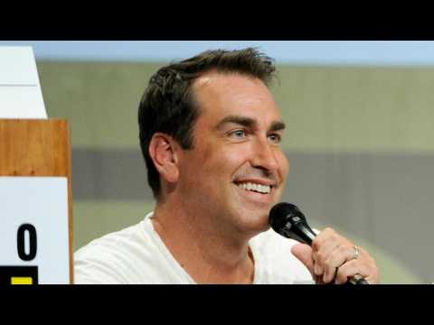 VIDEO : Rob Riggle's Crackle Series Set To Debut