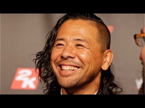 VIDEO : Shinsuke Nakamura Bitten By Police Dog Bite Before SmackDown