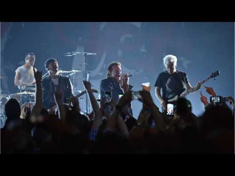 VIDEO : U2 Dedicates Song To Anthony Bourdain During Concert At The Apollo Theater