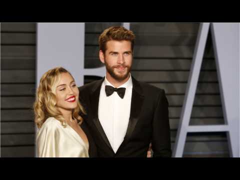VIDEO : Miley And Liam Are A Regular Couple, Just Famous