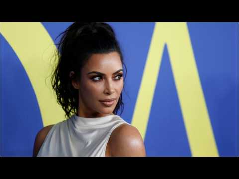 VIDEO : Kim Kardashian Shares New Treatment For Her Psoriasis