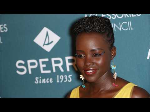 VIDEO : Lupita Nyong?o Shines In Swarovski Crystals