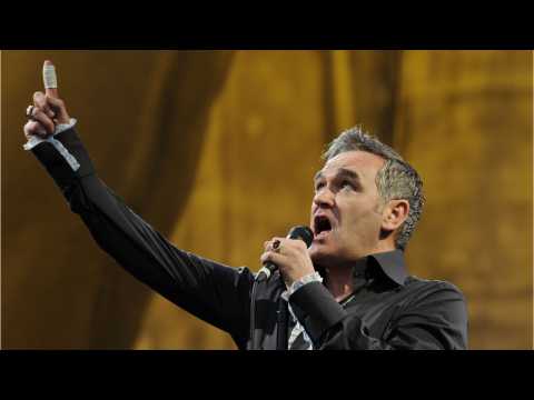 VIDEO : Morrissey Cancels Tour Dates Following Accusations Of Racism