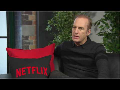 VIDEO : Bob Odenkirk Responds To Reddit Fan Theories