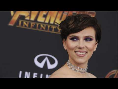 VIDEO : Scarlett Johansson Raises Casting Controversy Again