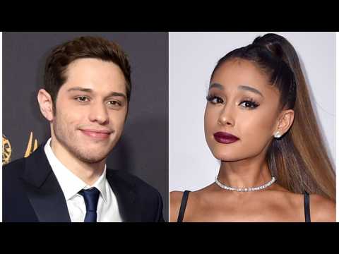 VIDEO : Ariana Grande Defends Pete Davidson Over Bombing Comments