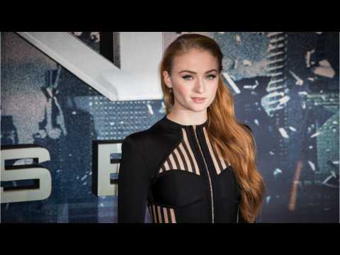 VIDEO : Sophie Turner Says She Doesn't Know Much About 'X-Men: Dark Phoenix' Reshoots