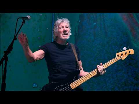 VIDEO : Roger Waters Lays Into Donald Trump At London Concert