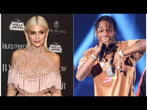 VIDEO : Kylie Jenner and Travis Scott Take Baby To France