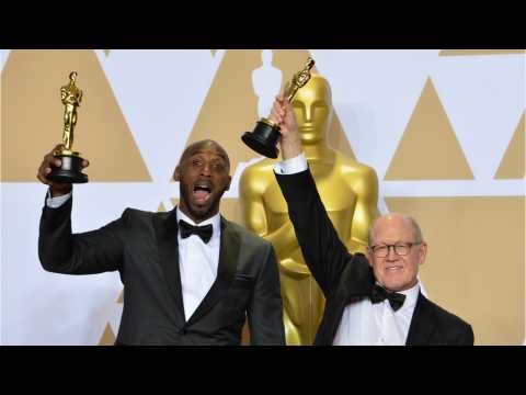 VIDEO : Oscar Winner Kobe Bryant Not Allowed In Academy