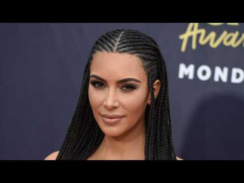 VIDEO : Kim Kardashian Returns To Paris
