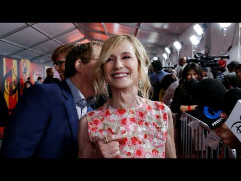 VIDEO : Holly Hunter Reveals What 'Incredibles 2' Had in Common With 'Batman v. Superman'