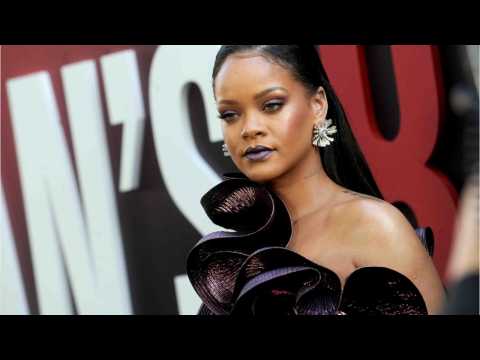 VIDEO : Rihanna Wears Fenty Beauty Makeup To Premiere Of 'Ocean's 8'