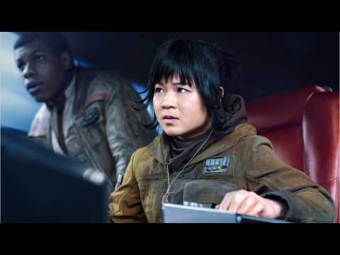 VIDEO : Mark Hamill Shows Love For Kelly Marie Tran After Her Instagram Purge
