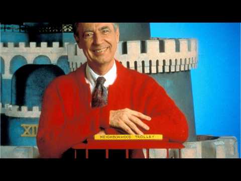 VIDEO : Mister Rogers - 'Look For The Helpers'