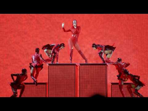 VIDEO : Katy Perry On Tour In South Africa