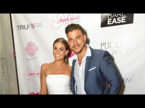 VIDEO : Jax Taylor And Brittany Cartwright From Vanderpump Rules Are Engaged