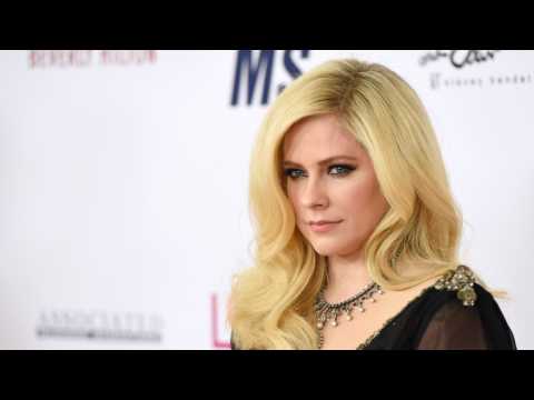 VIDEO : Three Celebrities Rumored To Have Died