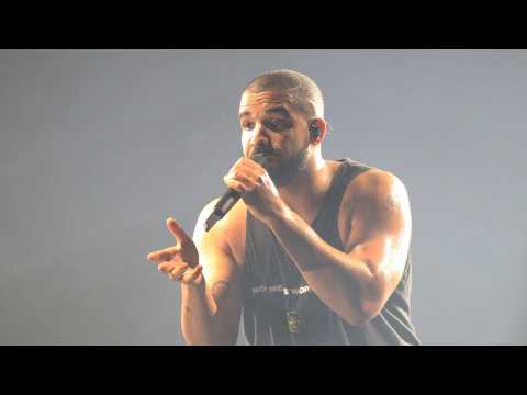 VIDEO : Drake Went Back To Degrassi