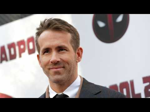 VIDEO : Ryan Reynolds Responds To Photoshopped Picture Of Deadpool And Captain America