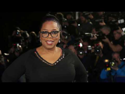 VIDEO : Oprah Winfrey Signs Multiyear Content Deal With Apple