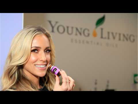 VIDEO : What Are Essential Oils?