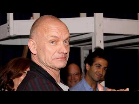 VIDEO : Sting Accuses World Leaders Of Being 'Half Men And Cowards'