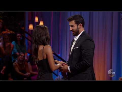VIDEO : 'Bachelor In Paradise' Couple Call Off Engagement