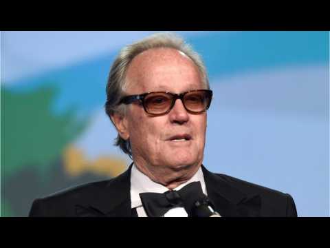 VIDEO : Will Peter Fonda's Tweets Hurt Box Office For 'Boundaries'?