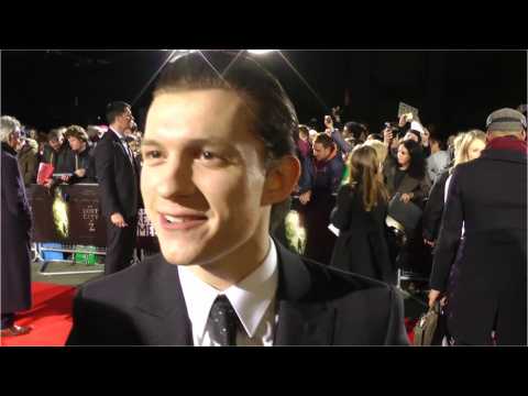 VIDEO : Tom Holland Just Revealed Title for Next ?Spider-Man? Movie