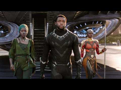 VIDEO : Black Panther Suit Enters Museum