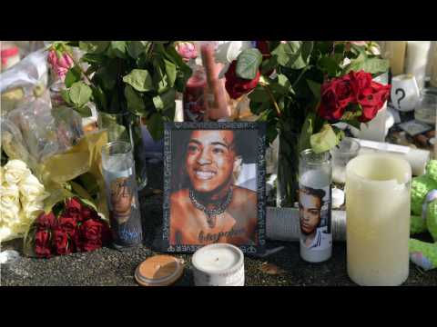VIDEO : Public Memorial For XXXTentacion To Be Held Wednesday