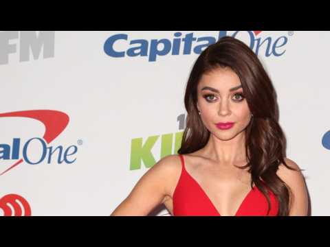 VIDEO : Sarah Hyland Defends Ariel Winter From 'Pervs' Online