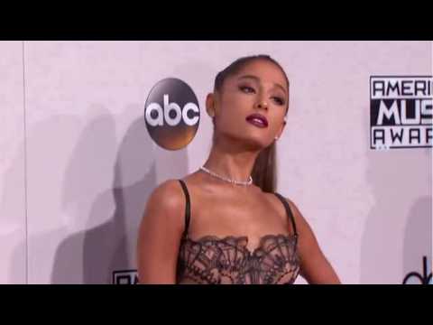 VIDEO : Pete Davidson Ignored Tattoo Artist?s Warning About Ariana