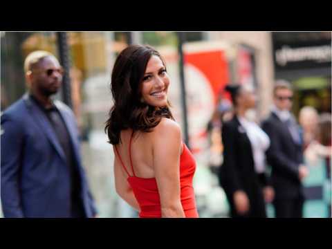 VIDEO : Becca Kufrin Defends Garrett Yrigoyen