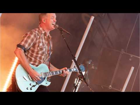 VIDEO : QOSTA Lead Singer Homme Shares Letter From Bourdain