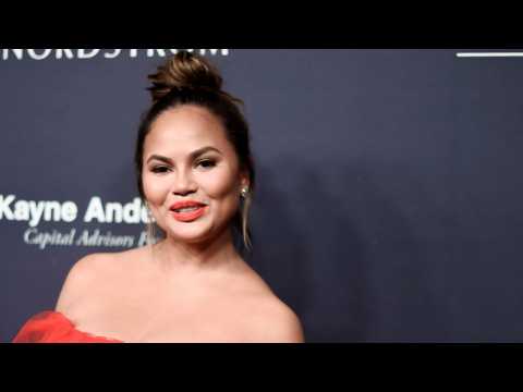 VIDEO : Chrissy Teigen Hinted At LeBron James Was Joining The LA Lakers Before News Broke