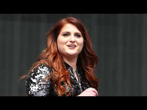 VIDEO : Meghan Trainor And Daryl Sabara Are Engaged!