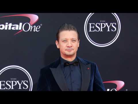 VIDEO : Jeremy Renner Records Christmas Video for 'Avengers' Cast, Crew