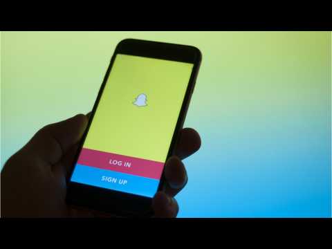 VIDEO : CNN Cancels Snapchat Show ?The Update? After 4 Months