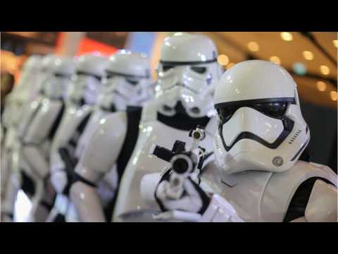 VIDEO : 'The Last Jedi' Dominates Theaters Its 2nd Weekend