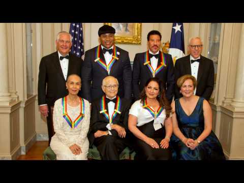 VIDEO : Trump Does Not Attend Kennedy Center Honors