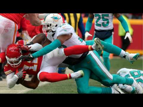 VIDEO : NFL: Ratings Down, Ad Money Up