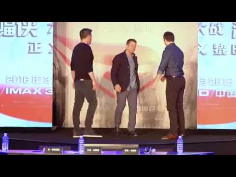 VIDEO : Will Fans See Director's Cut Of 'Justice League'?