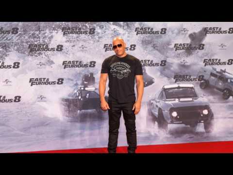 VIDEO : Highest Grossing Hollywood Actor This Year Named