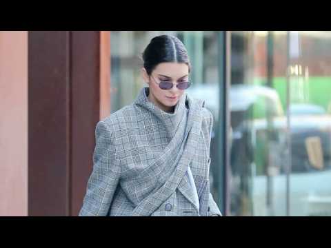 VIDEO : Kendall Jenner reveals why she deleted her app
