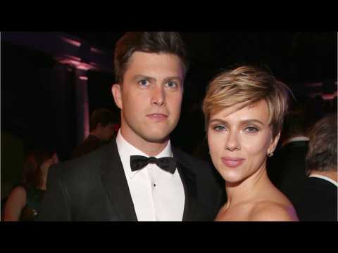 VIDEO : Are Colin Jost And Scarlett Johansson Going To Get Married?